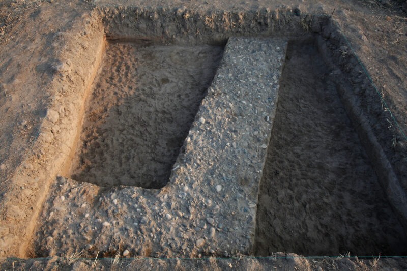 Kiesfundamente M4/M1 von Süden, 2015 (Foto: J. Adolphi)